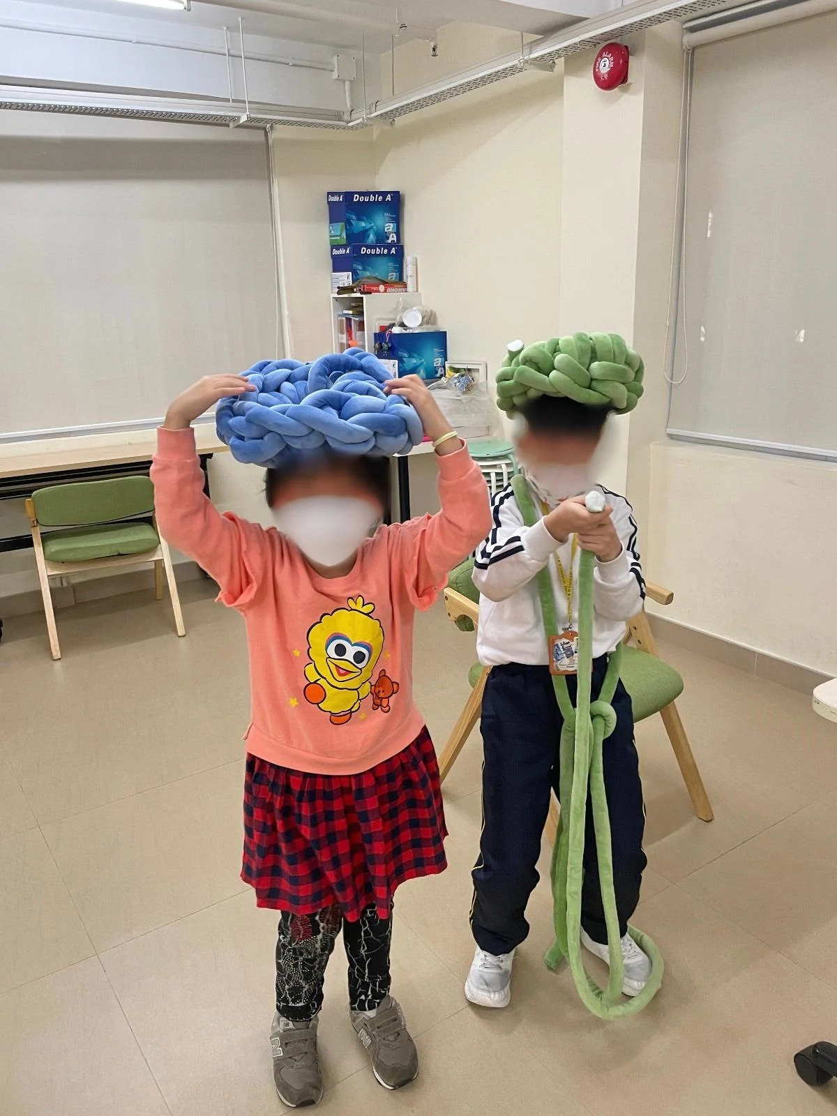 兒童展示手工作品